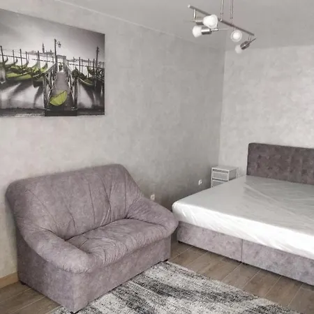 Studio Comfort On Golovna Street Chernivtsi Exterior photo